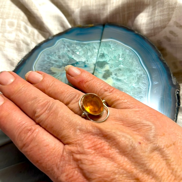 Handmade yellow citrine Sterling silver ring. - Picture 2 of 4